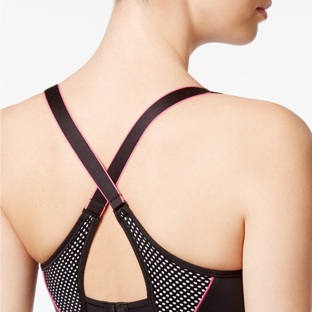 Maidenform Black Bra with Crisscross Straps